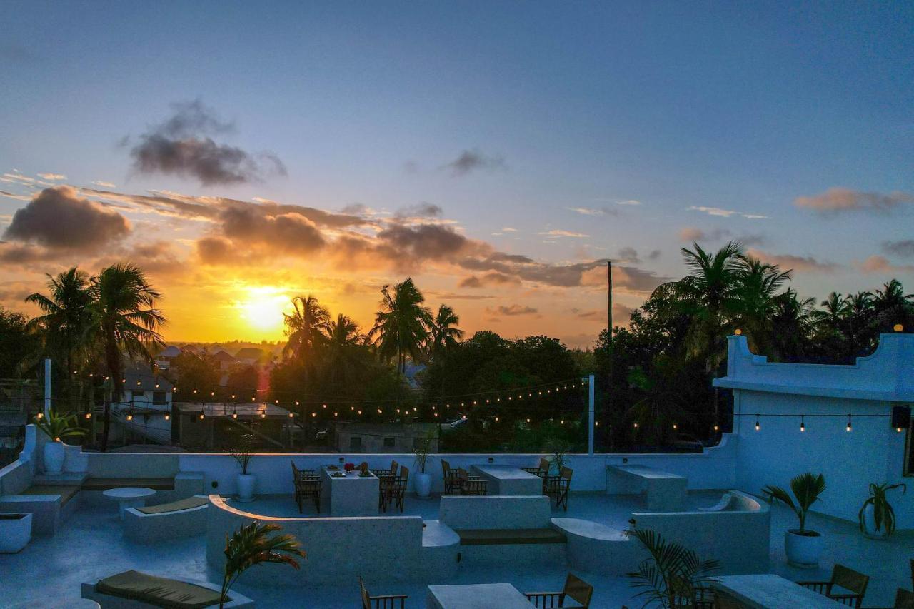 Paje White House Hotel Bagian luar foto