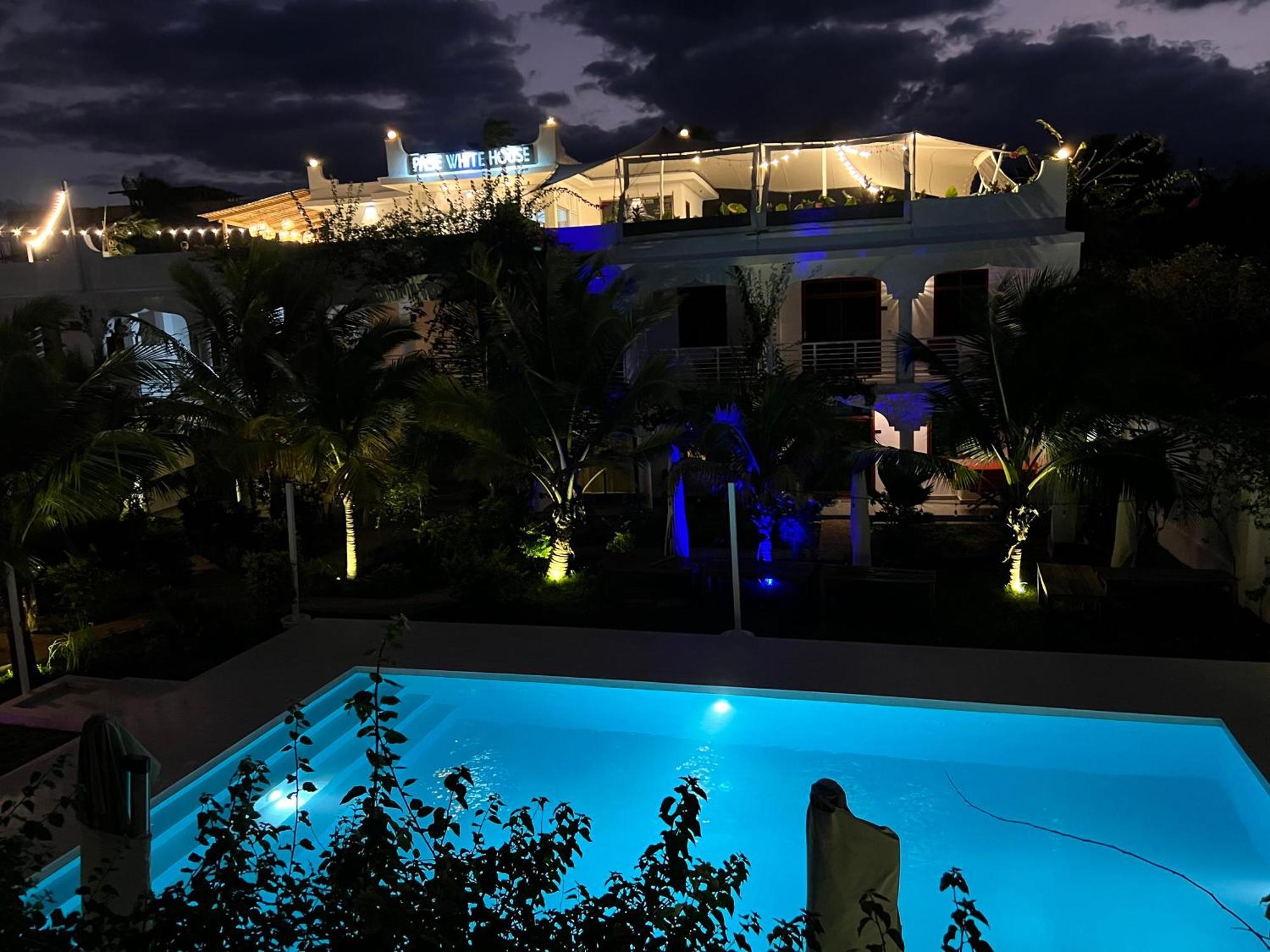 Paje White House Hotel Bagian luar foto