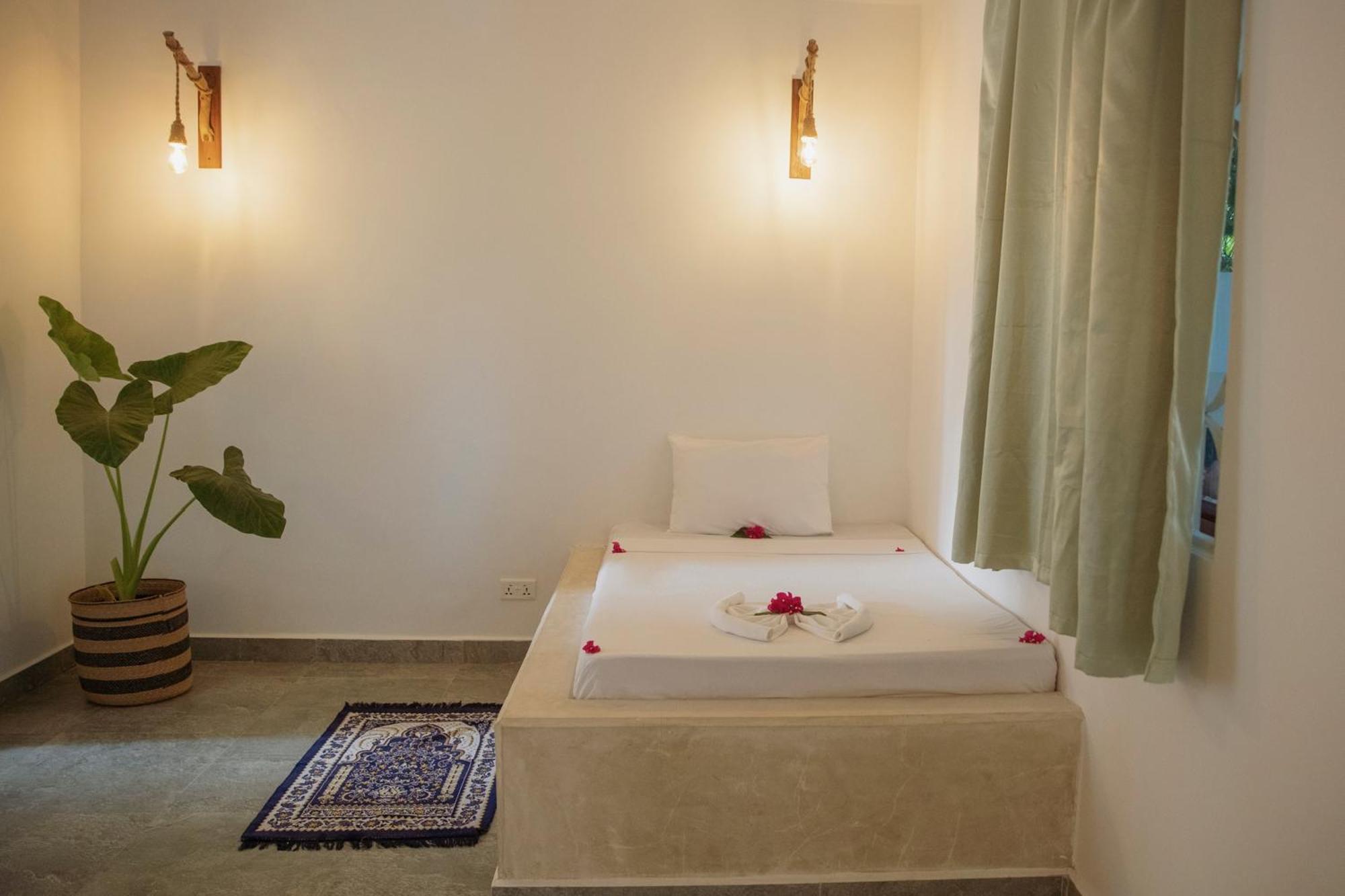 Paje White House Hotel Bagian luar foto
