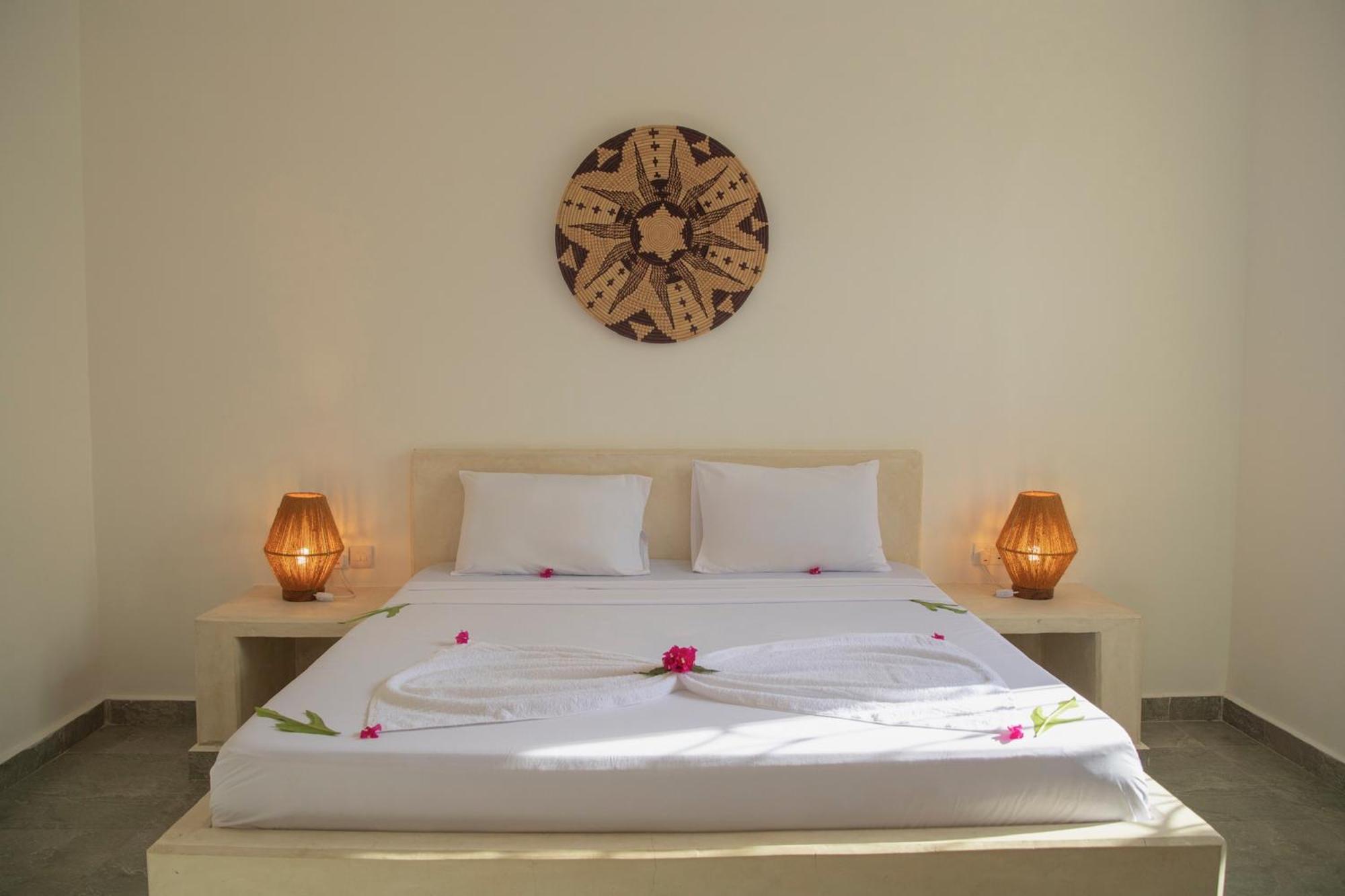 Paje White House Hotel Bagian luar foto